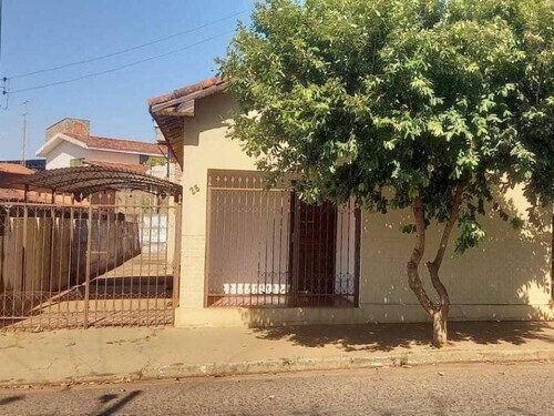 Casa - centro - frutal/mg