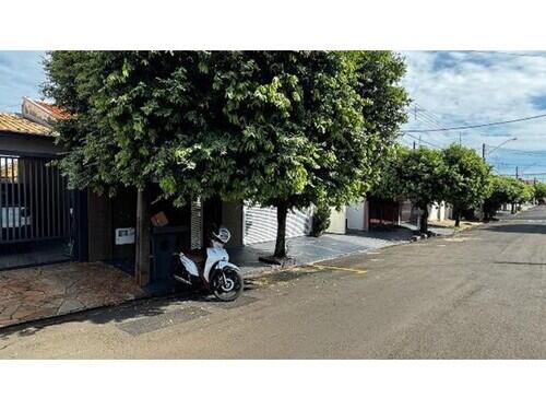 Leilão De Imóveis Nos Estados: Pb - Pe - Pr - Rn - Rs - Sc - Sp - To | 3343 Lote 015 Casa - Centro - Fernandópolis/sp, localizado em Fernandópolis - SP