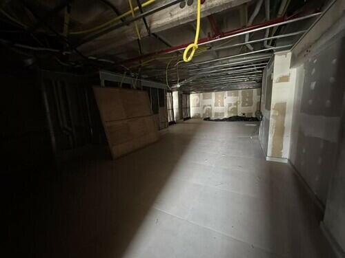 Sala comercial desocupada na vila silvéria, araxá mg