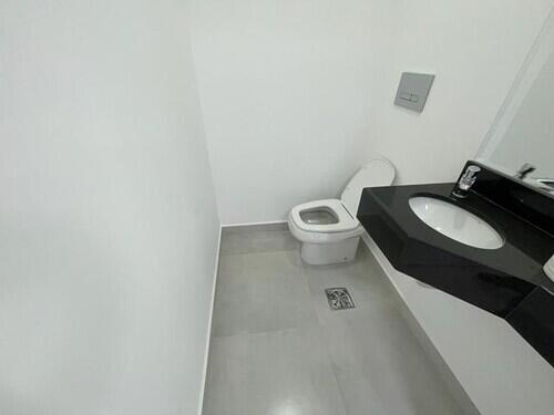 Sala comercial locada na vila silvéria, araxá mg