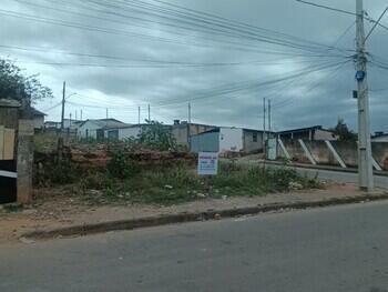 Terreno de esquina DESOCUPADO em Salomão Drumond, Araxá MG