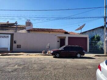 Casa em Ipe Amarelo, Frutal, MG