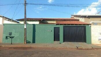 Casa no Ipe Amarelo, Frutal, MG