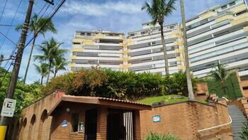Apartamento no Morro Sorocotuba, Guarujá, SP