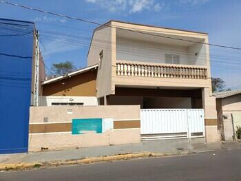 Casa DESOCUPADA na Vila Bandeirantes, Tupã, SP
