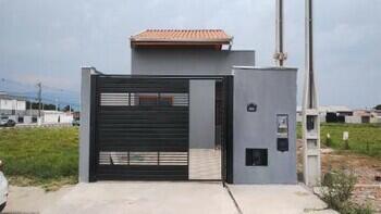 Casa no Conjunto Habitacional Terra Dos Ipês, Pindamonhangaba, SP