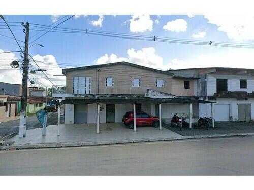Casa ocupada com 403,49 m² construídos