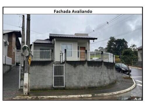 Casa em Estrada das Areias