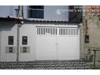 Casa geminada assobradada no Distrito de Vicente de Carvalho, Guarujá SP