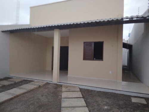 Casa com 3 quartos no Campo Alegre (foto 2 de 5)