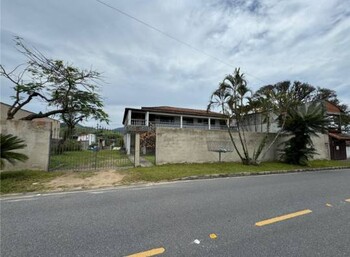 Casa em Ponta Grossa, Maricá, RJ