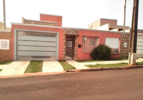 Casa na Vila Nova Pora, Ivaiporã, PR — foto principal