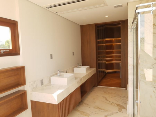 Casa com 4 quartos no Centro (foto 42 de 44)