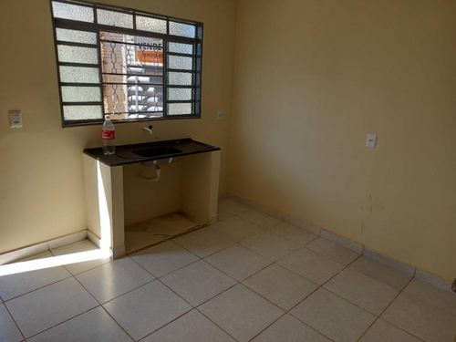 Casa com 2 quartos no Parque Residencial Dos Girassóis (foto 4 de 26)