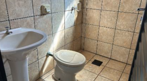 Casa com 3 quartos na Vila Pernambuco (foto 21 de 25)