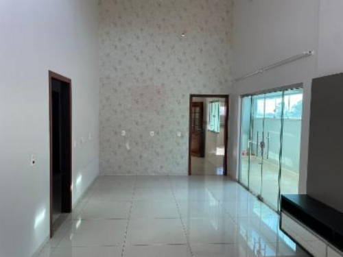Casa com 3 quartos no Jardim Bittencourt (foto 12 de 25)