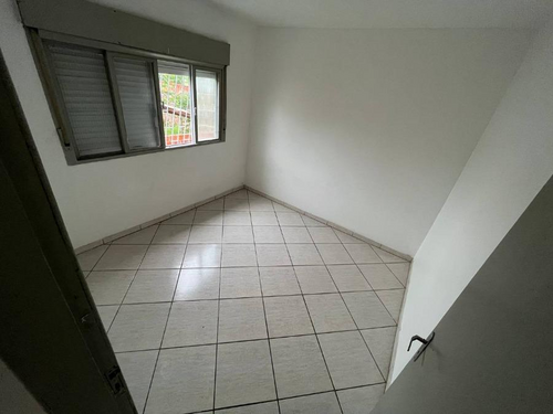 Casa com 3 quartos no Juscelino Kubitschek (foto 14 de 40)