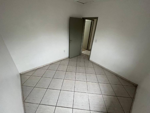 Casa com 3 quartos no Juscelino Kubitschek (foto 22 de 40)