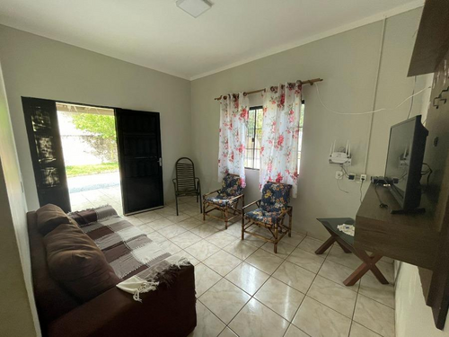 Casa com 6 quartos no Jardim Das Palmeiras (foto 2 de 20)