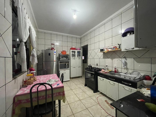 Casa com 6 quartos no Jardim Das Palmeiras (foto 8 de 20)