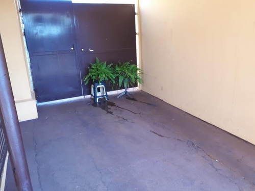 Casa com 3 quartos na Vila Virgínia (foto 2 de 26)
