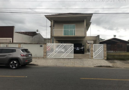 Casa com 3 quartos no Centro (foto 2 de 4)