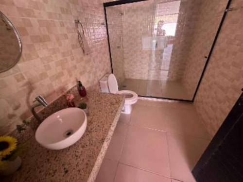 Casa com 6 quartos no Cajueiros (foto 2 de 36)