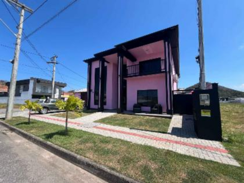 Casa com 6 quartos no Cajueiros (foto 10 de 36)