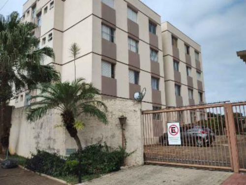 Apartamento com 2 quartos na Cidade Jardim (foto 2 de 8)